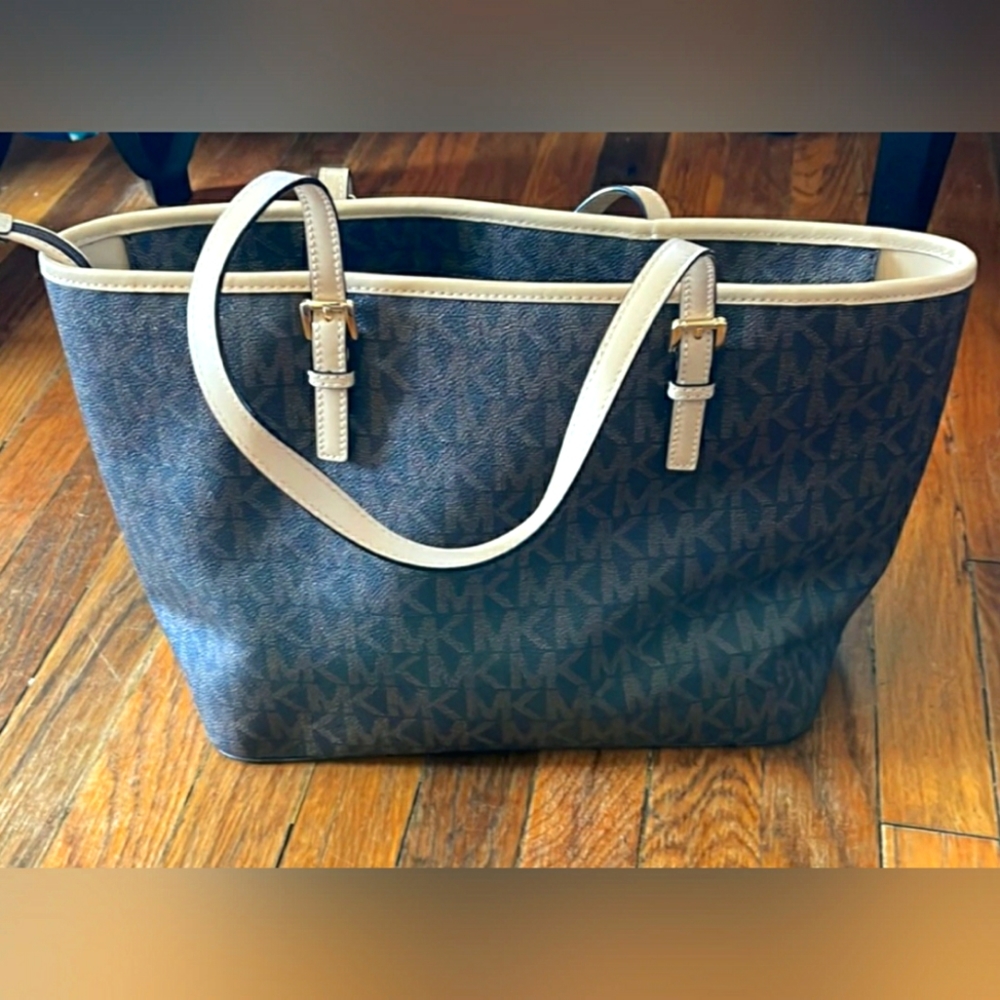 MK Michael Kors Brown Bag NWNT